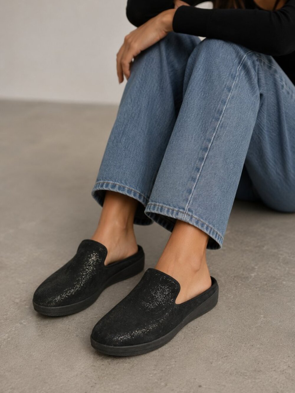 FitFlop Women's Shimmer Suede Supercomff Slip‎ On Mules Black Size 8.5